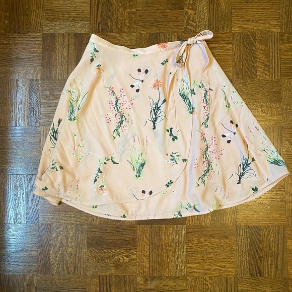 Ariel Aritzia Wrap Skirt - Picture 4 of 5
